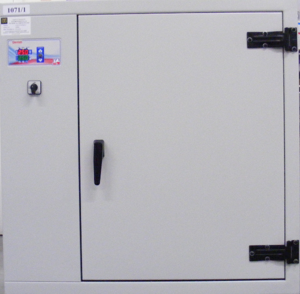 350 litre laboratory drying oven for hire